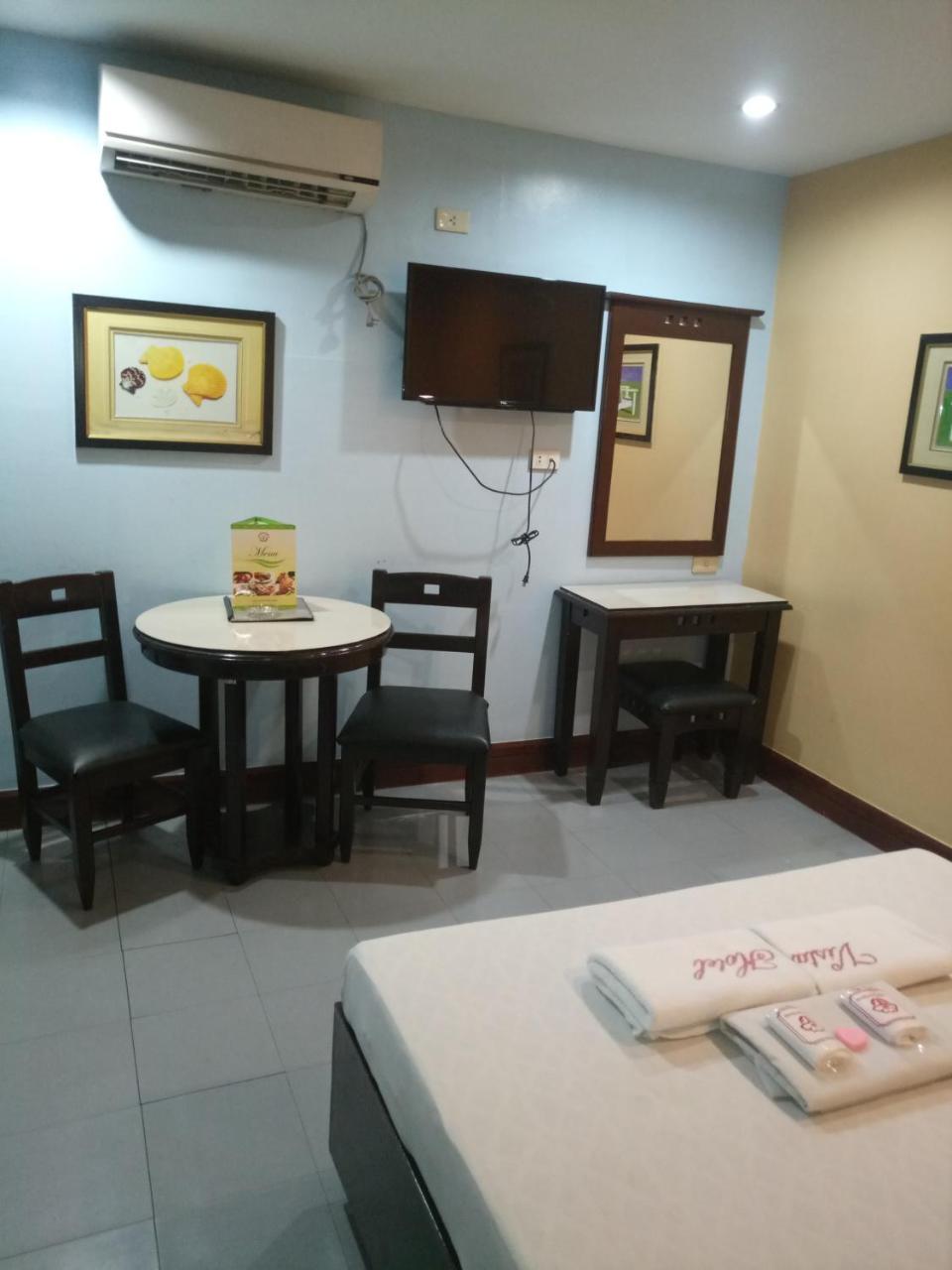 Vista Hotel Recto Manila Luaran gambar